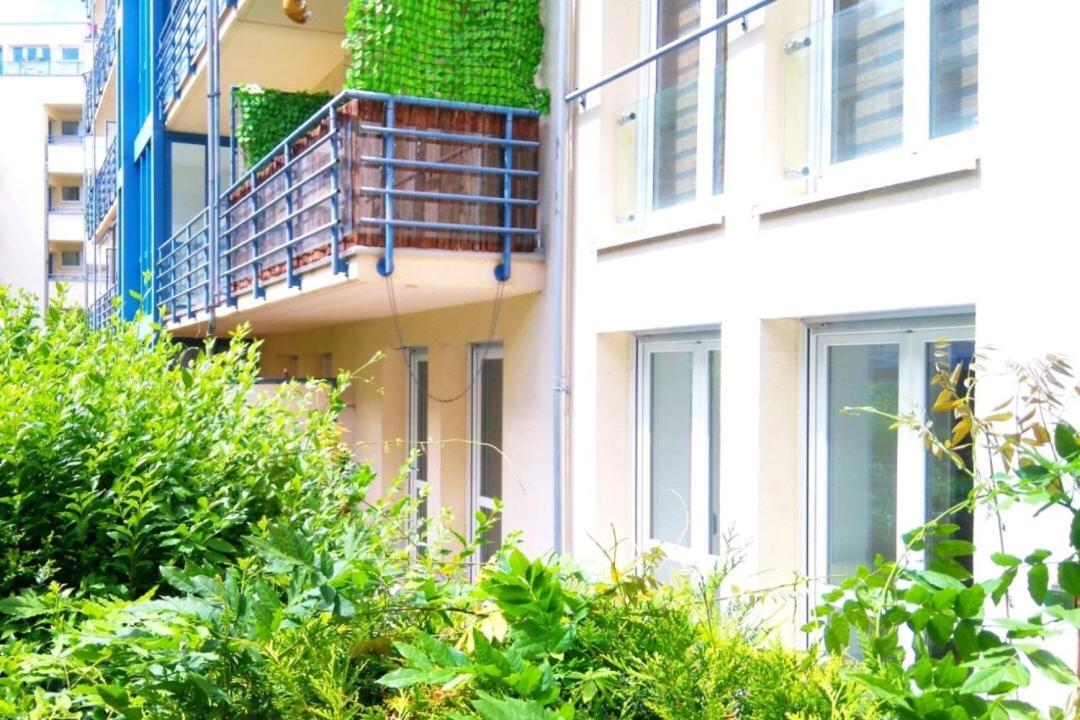 Sonnige Wohnung Im Zentrum Mit Terrasse U Tiefgarage - Netflix & Prime Leipzig Exterior photo